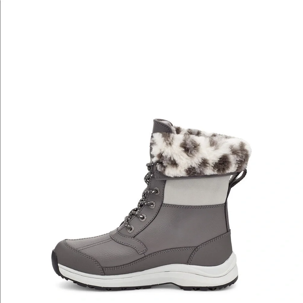 UGG womens zaylee